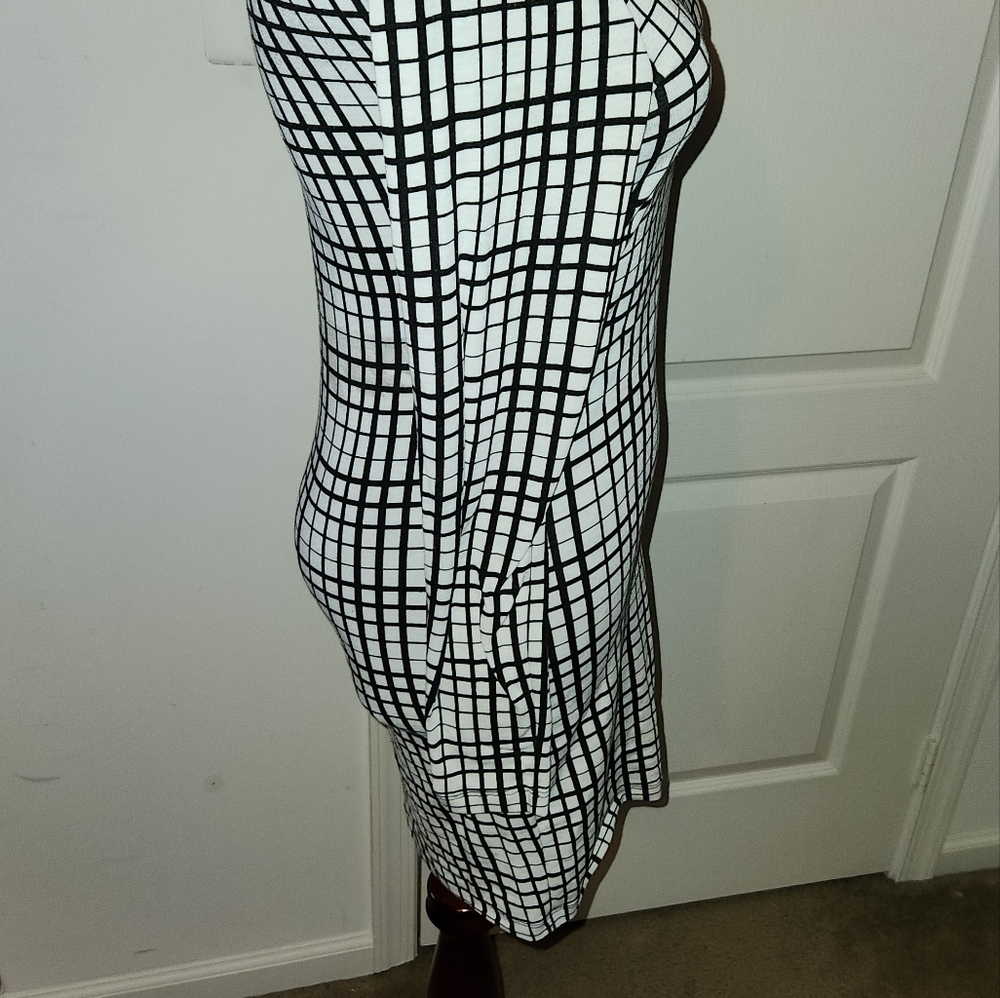 FOREVER 21 DRESS ! - Picture 2 of 5